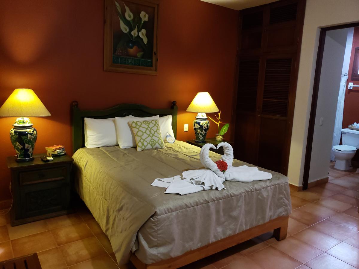 Hacienda San Miguel Hotel & Suites Cozumel Esterno foto